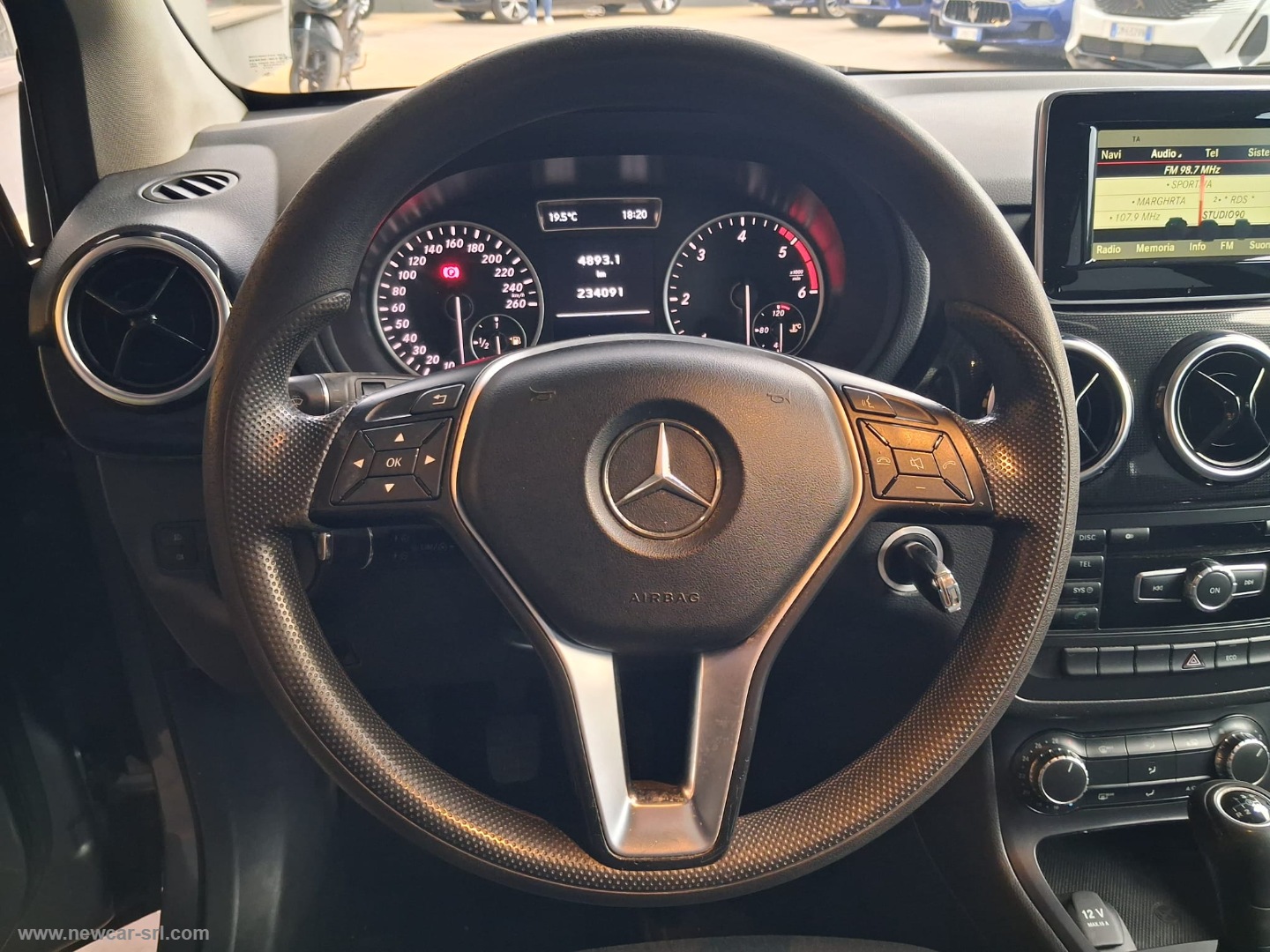 B 200 CDI Executive - immagine 15