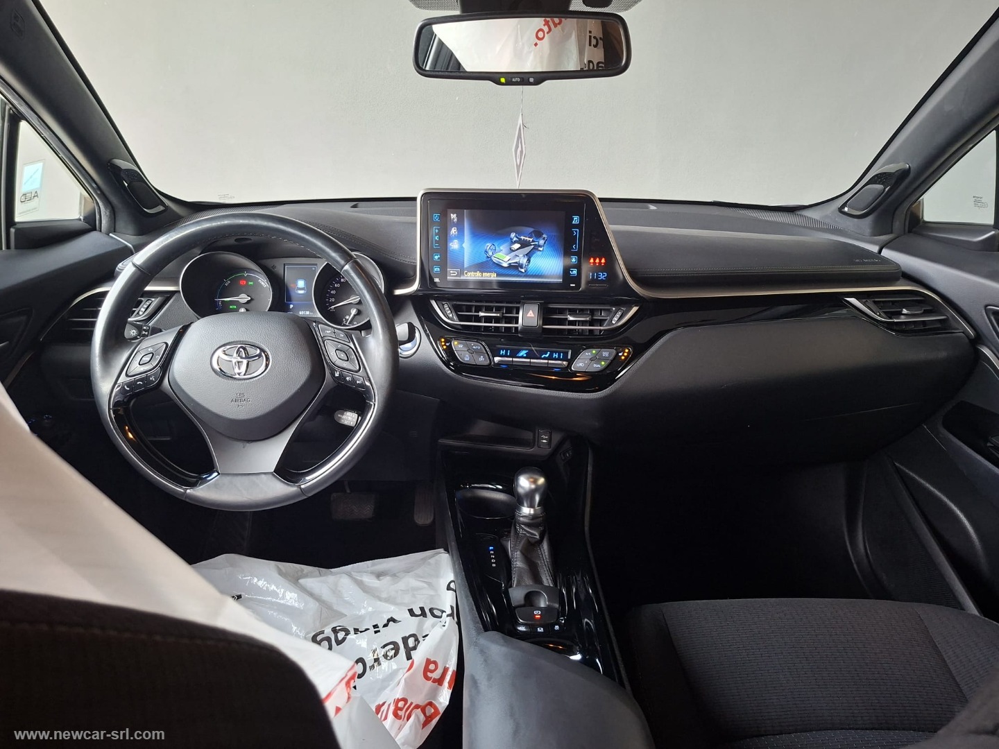 C-HR 1.8 Hybrid E-CVT Active - immagine 15