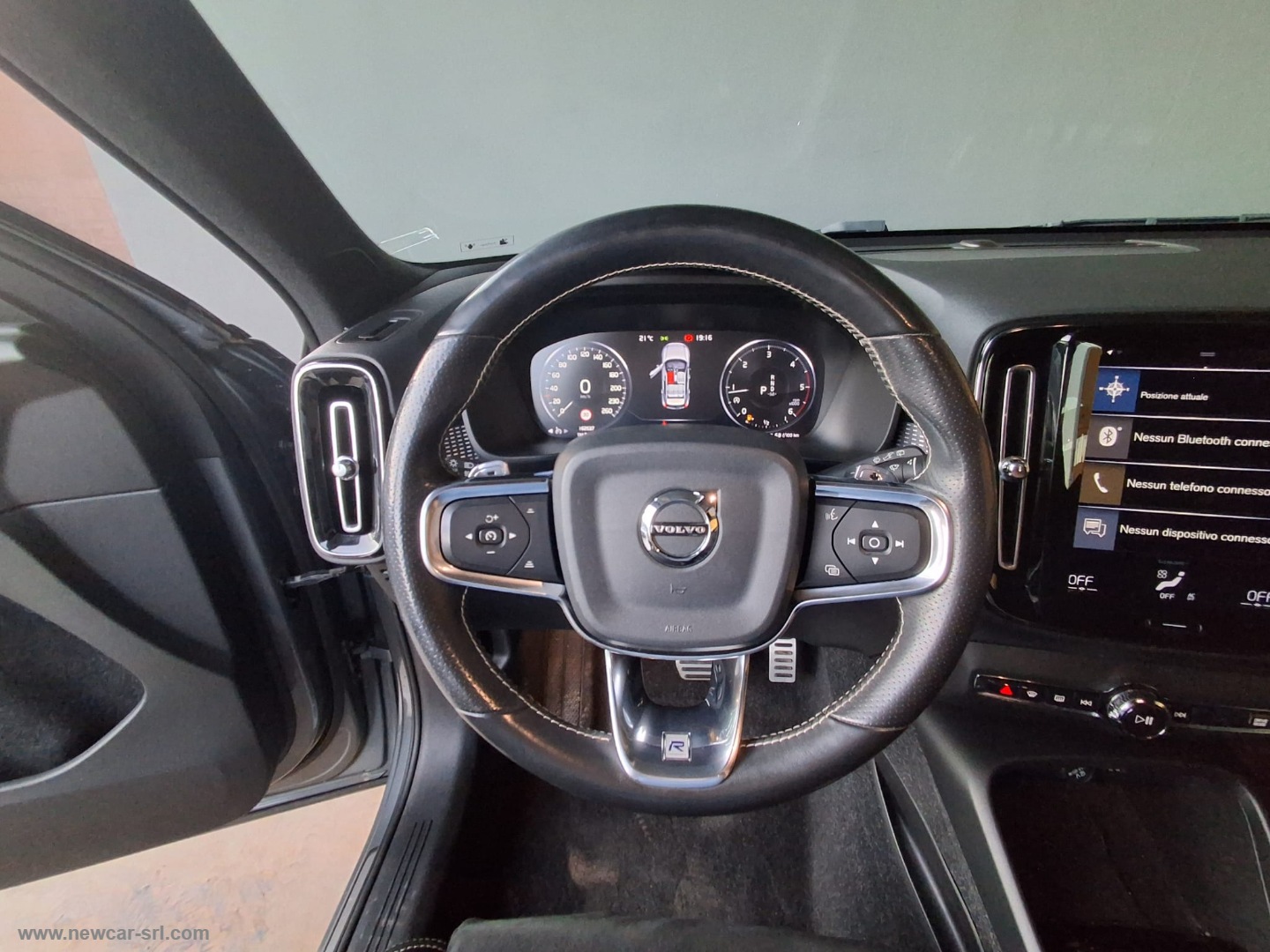 XC40 D3 Geartronic R-design - immagine 15