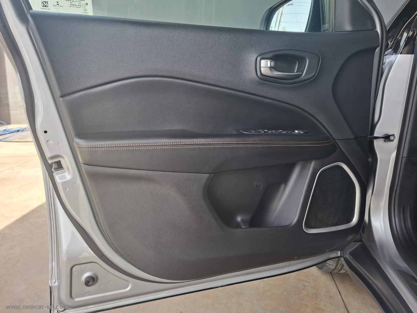 Compass 2.0 Mjt II aut. 4WD Limited - immagine 15