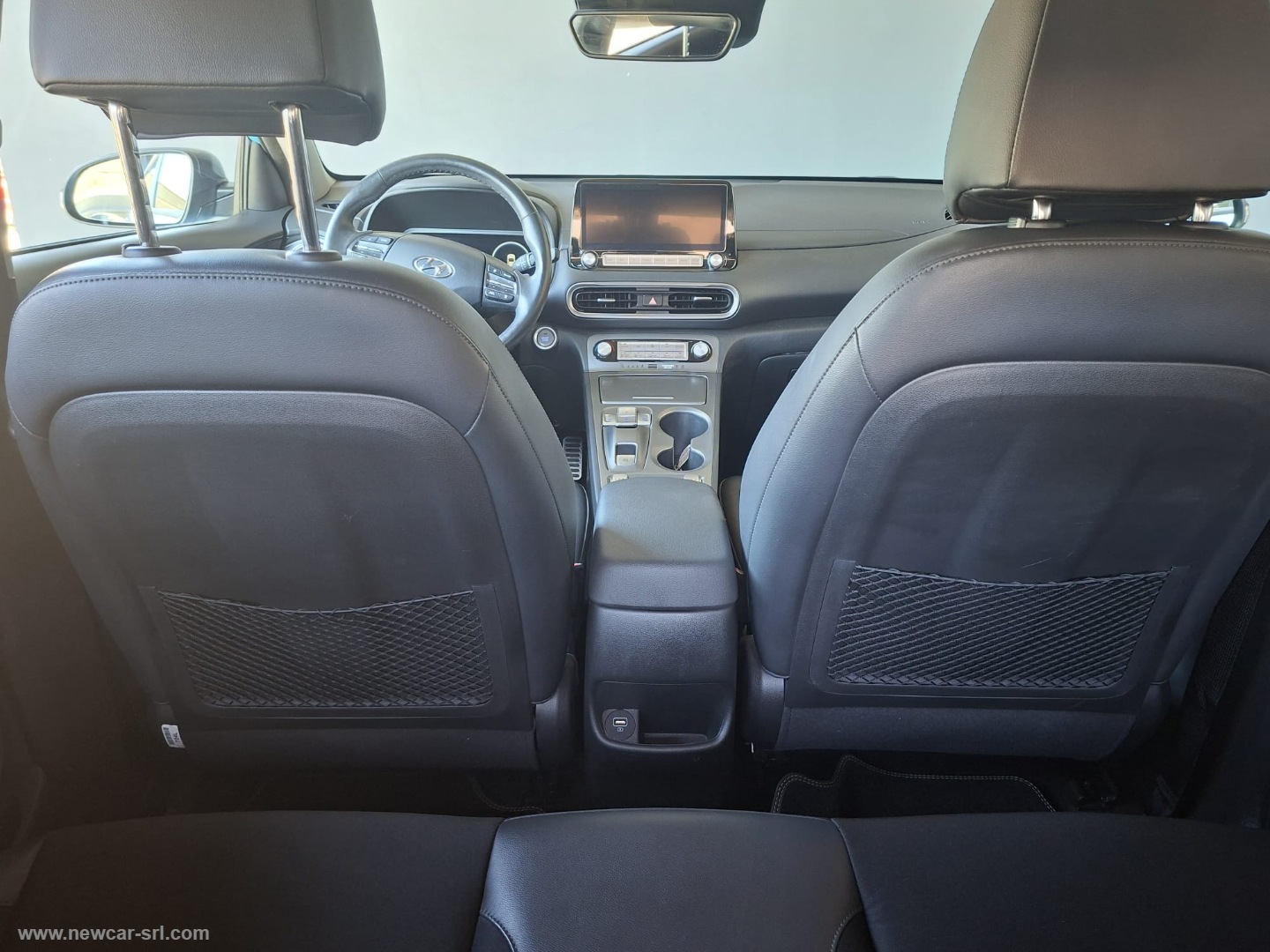 Kona EV 64 kWh XClass - immagine 15