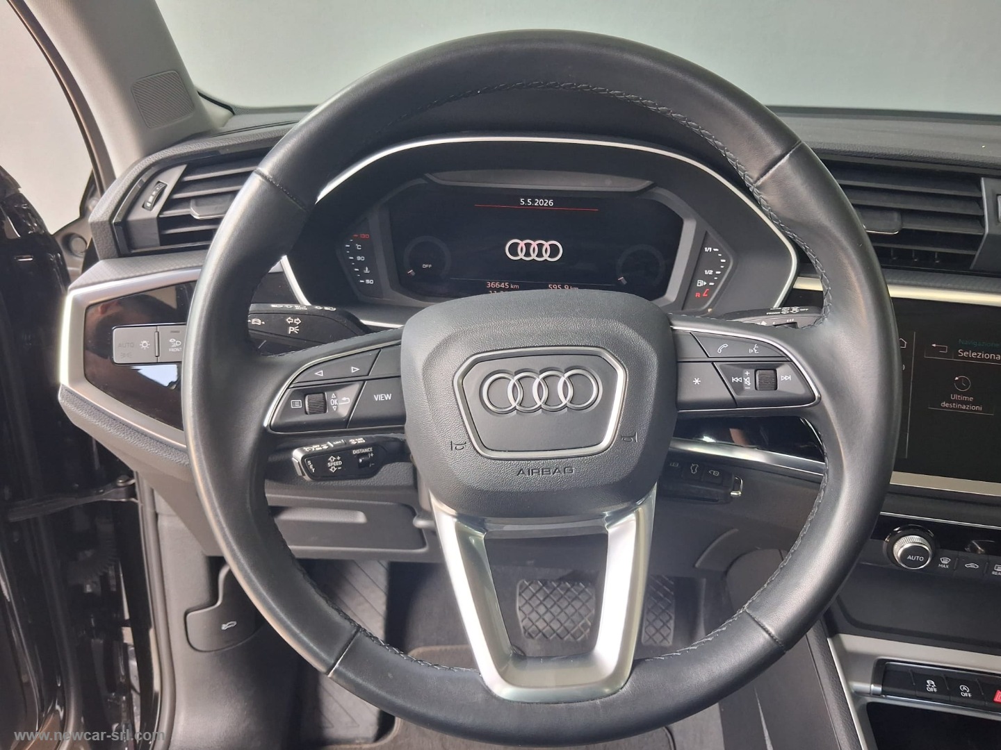 Q3 SPB 35 TDI S tronic Identity Black - immagine 15