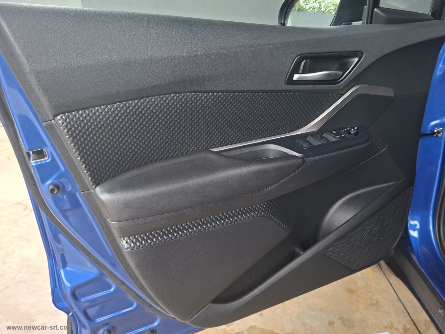 C-HR 1.8 Hybrid E-CVT Active - immagine 15