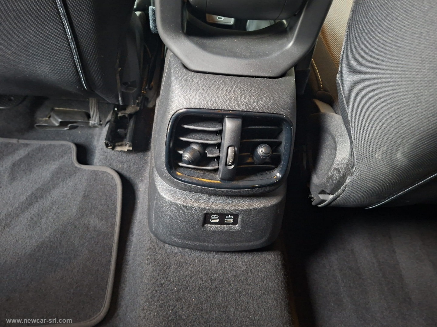 Mini Cooper SE Business Countryman ALL4 - immagine 15