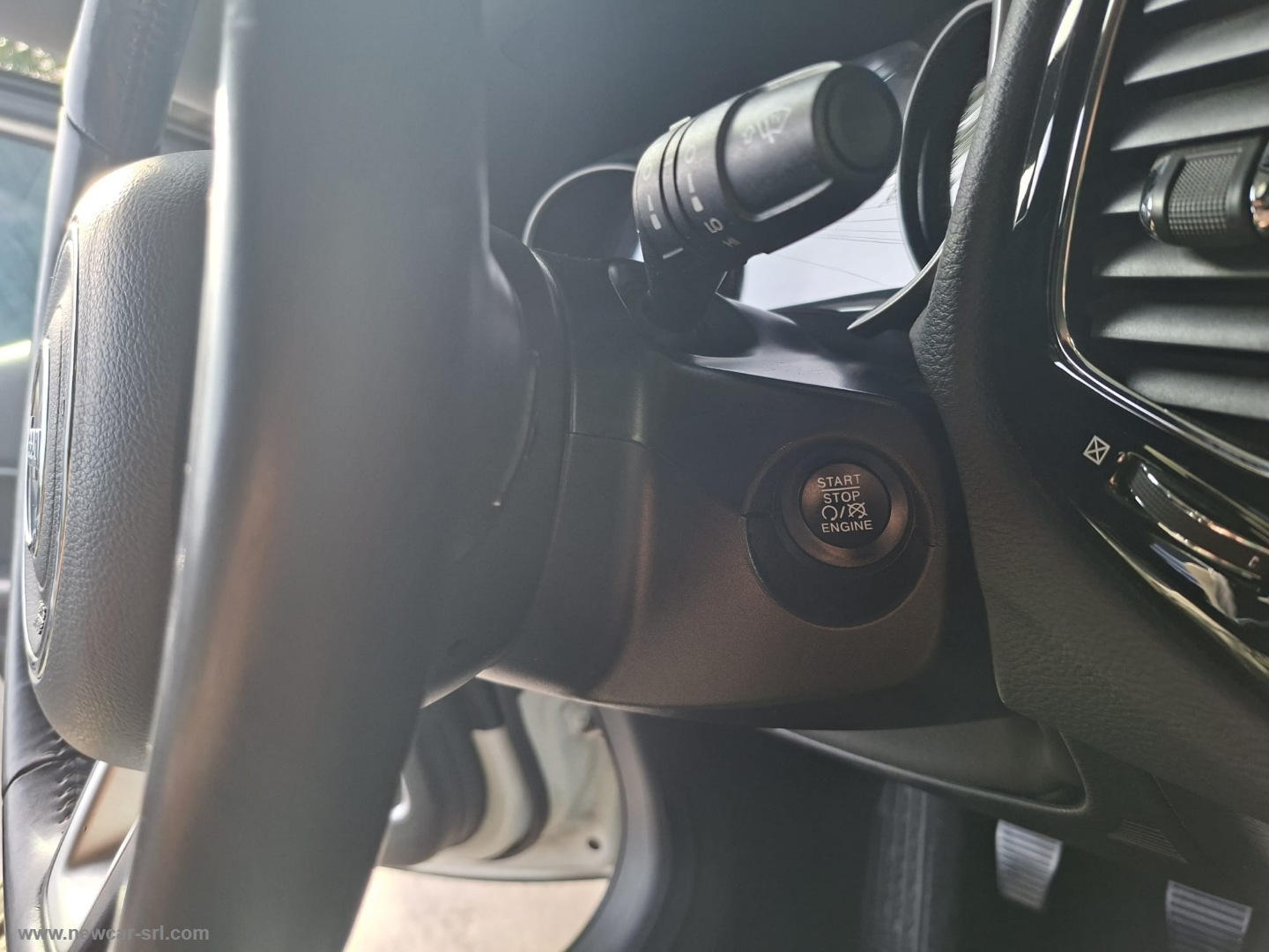 Compass 1.6 Mjt II 2WD Limited - immagine 15