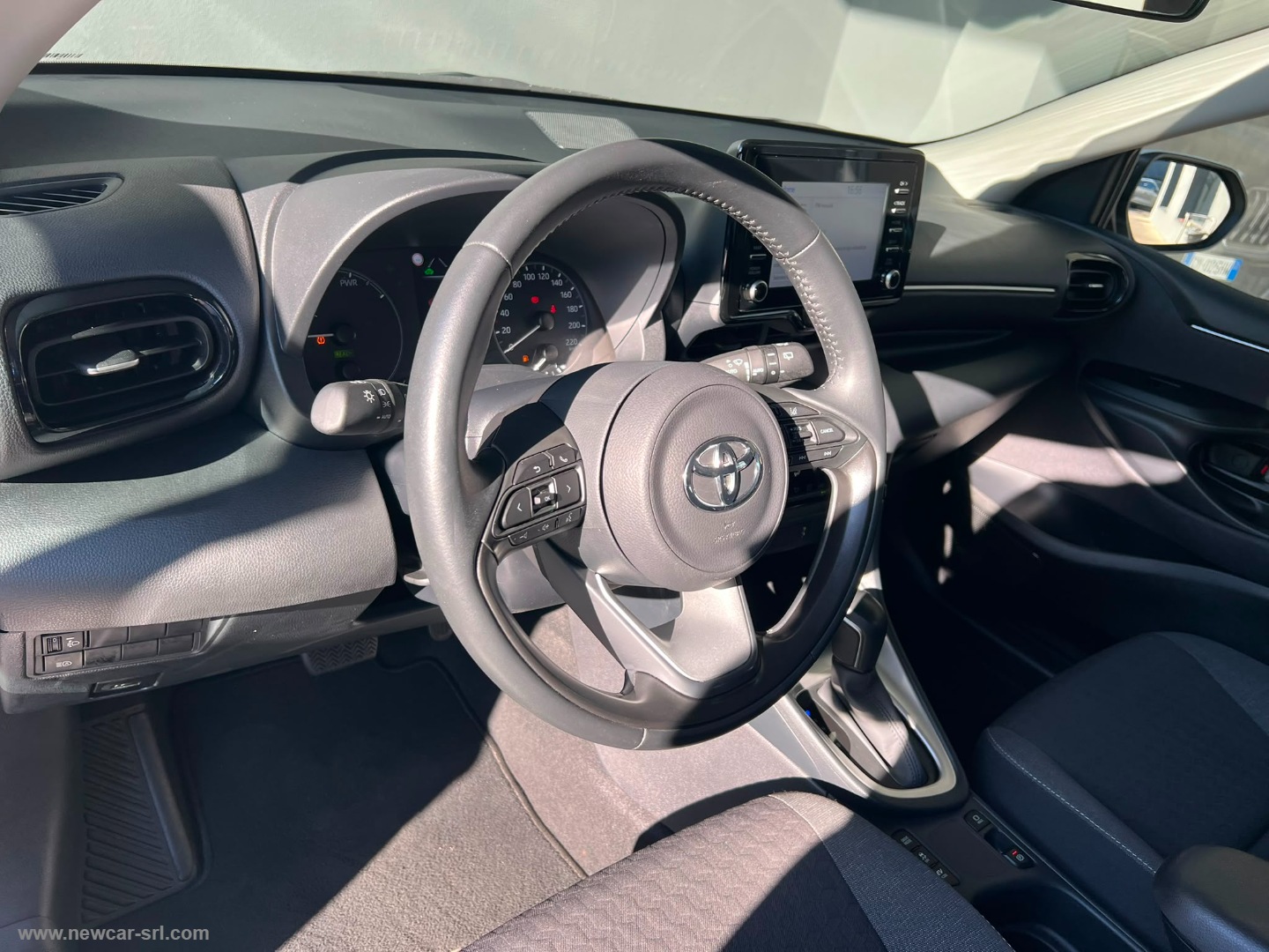 Yaris 1.5 Hybrid 5p. Business - immagine 15