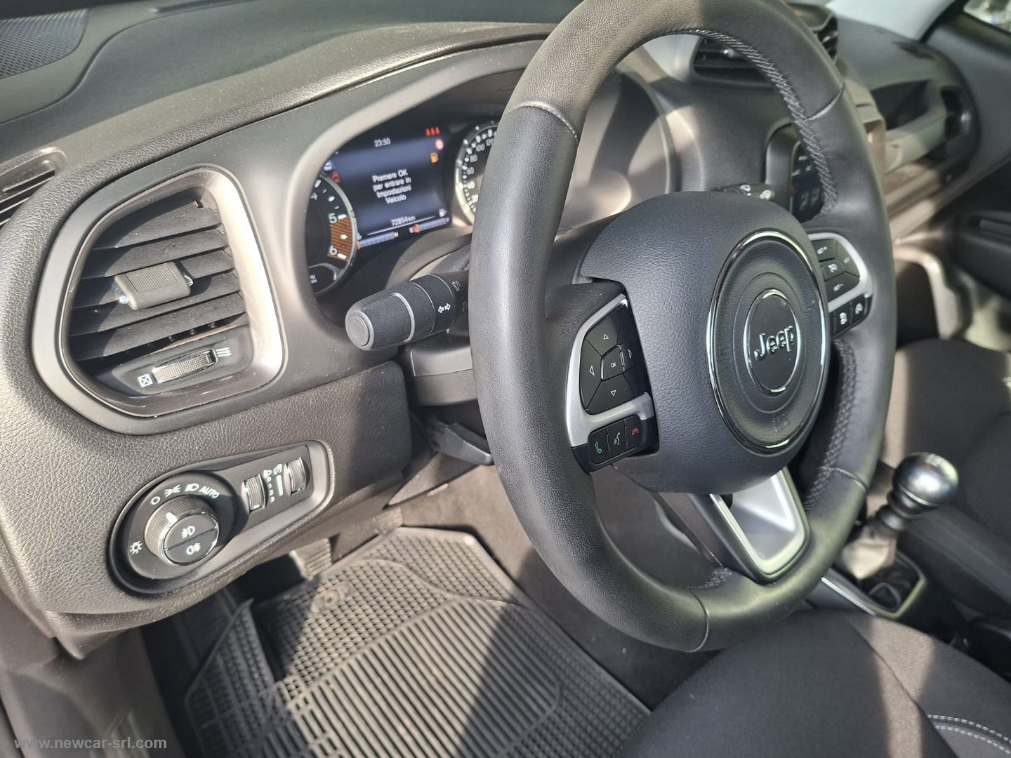 Renegade 1.6 Mjt 130CV Longitude - immagine 15