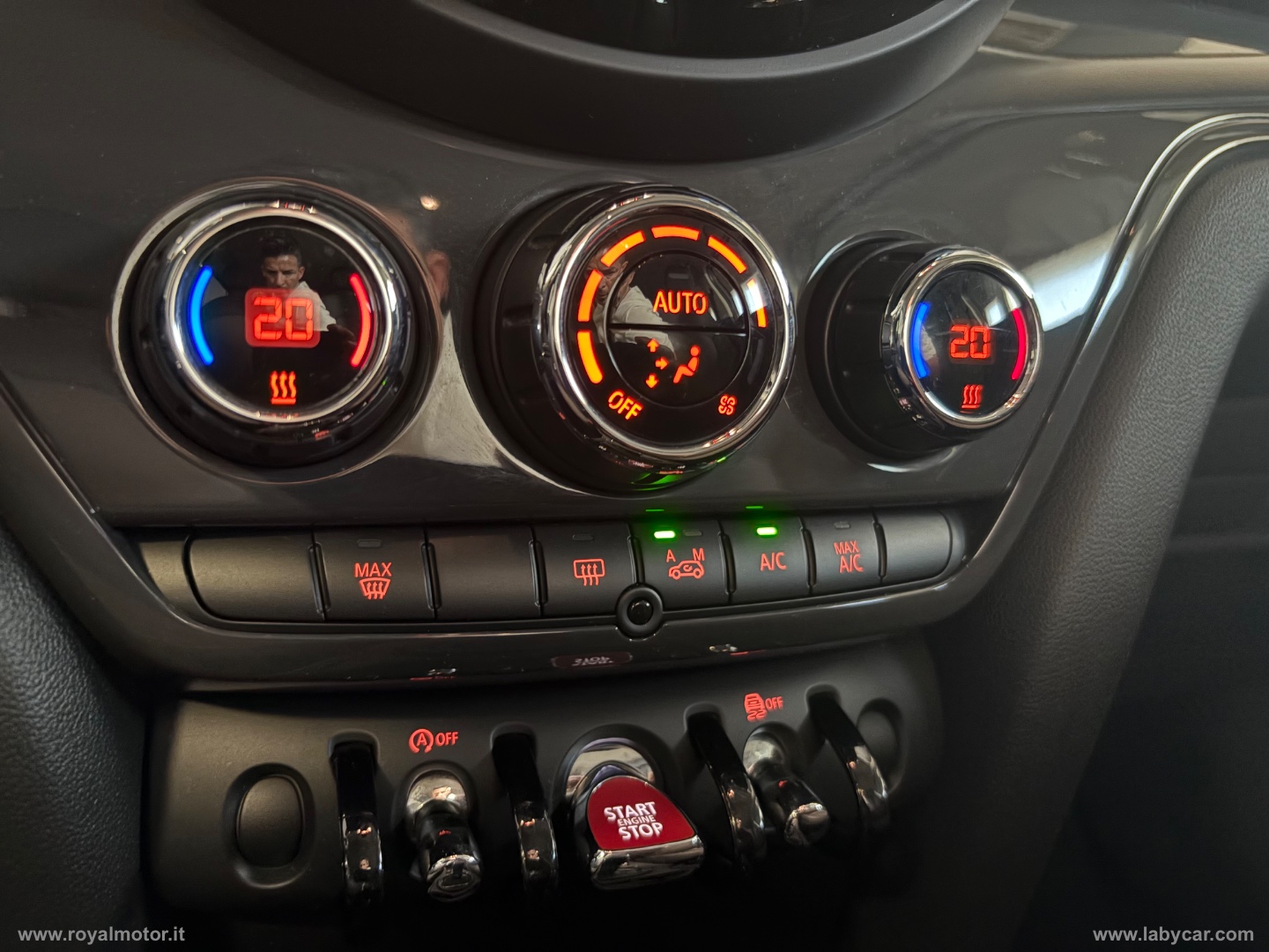 Mini Cooper D Business Countryman Aut. - immagine 15