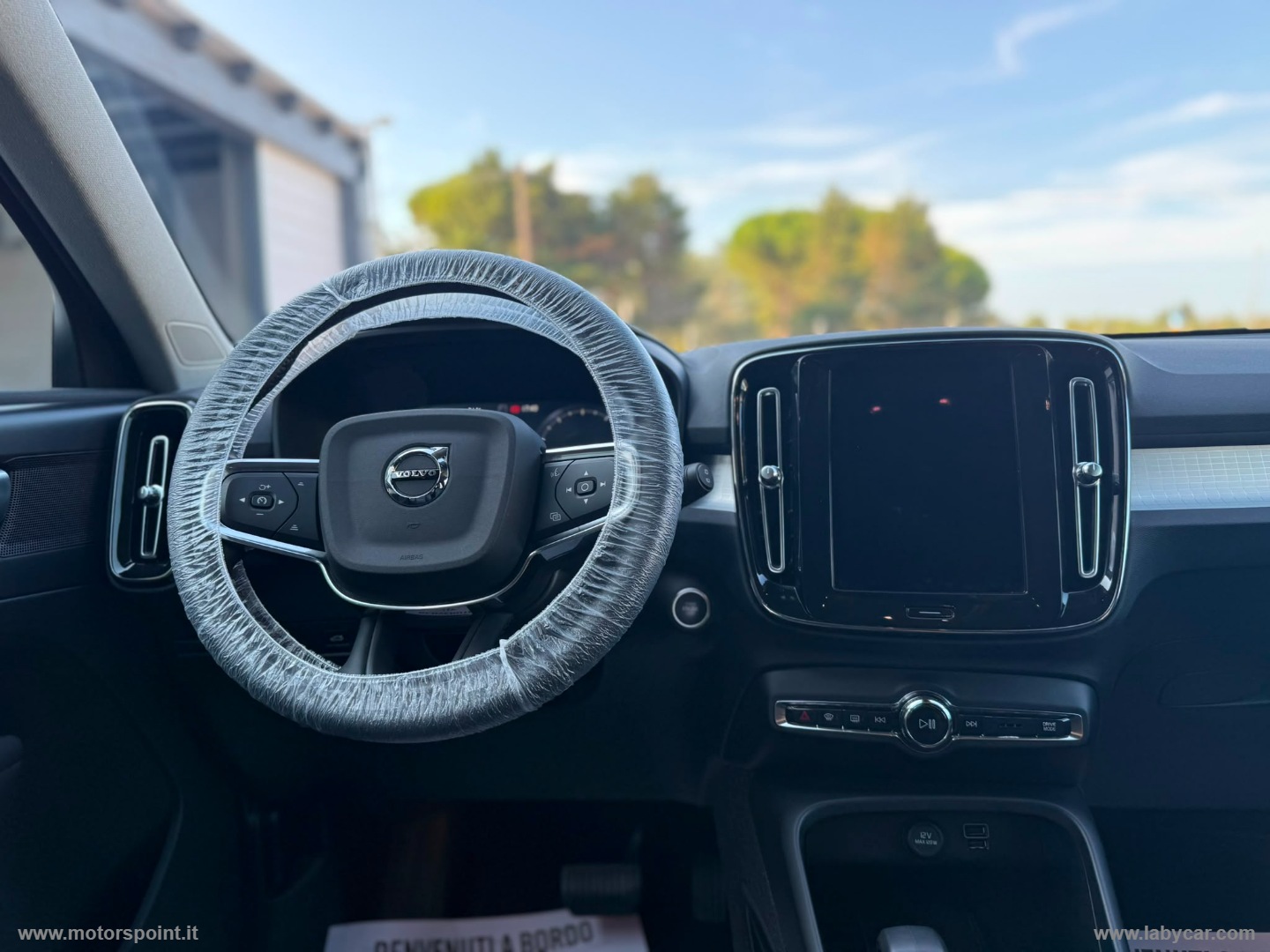 XC40 T2 Geartronic Momentum Pro - immagine 15