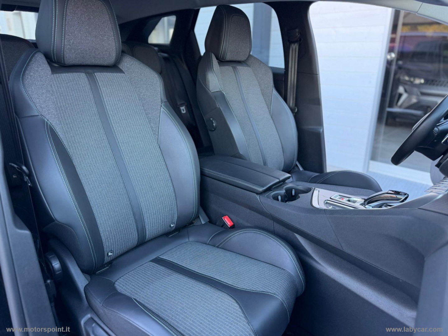 3008 BlueHDi 130 S&S Allure 70.000 KM - immagine 15