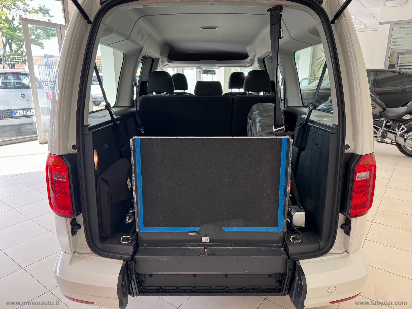2.0 TDI 102CV MAXI TRASPORTO DISABILE Volkswagen Caddy 2.0 TDI 102 CV Maxi Trasporto Disabile - immagine 15