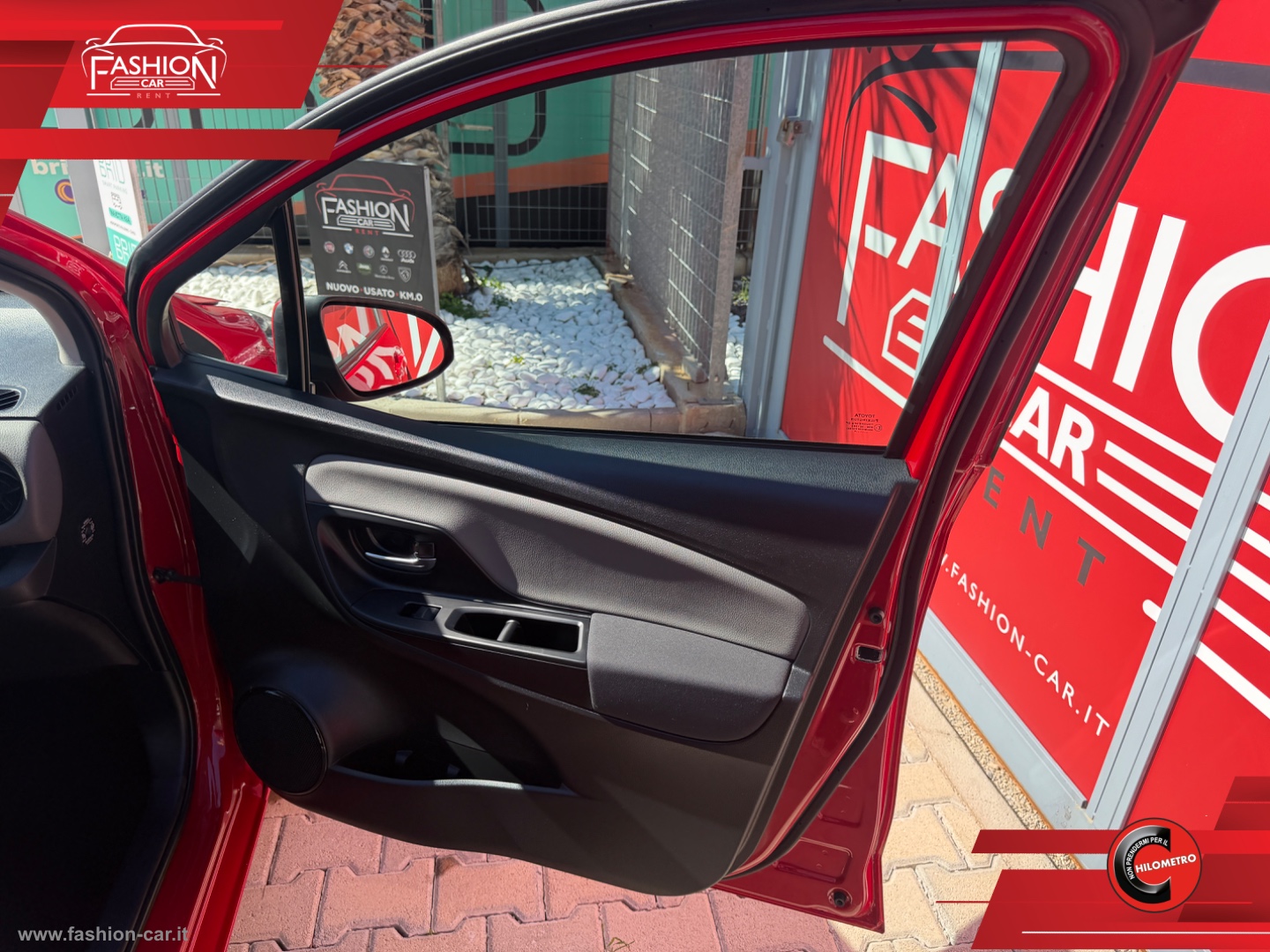 Yaris 1.5 Hybrid 5p. Lounge - immagine 15