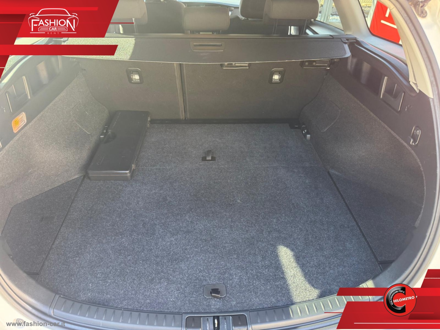 Auris TS 1.8 Hybrid Lounge - immagine 15