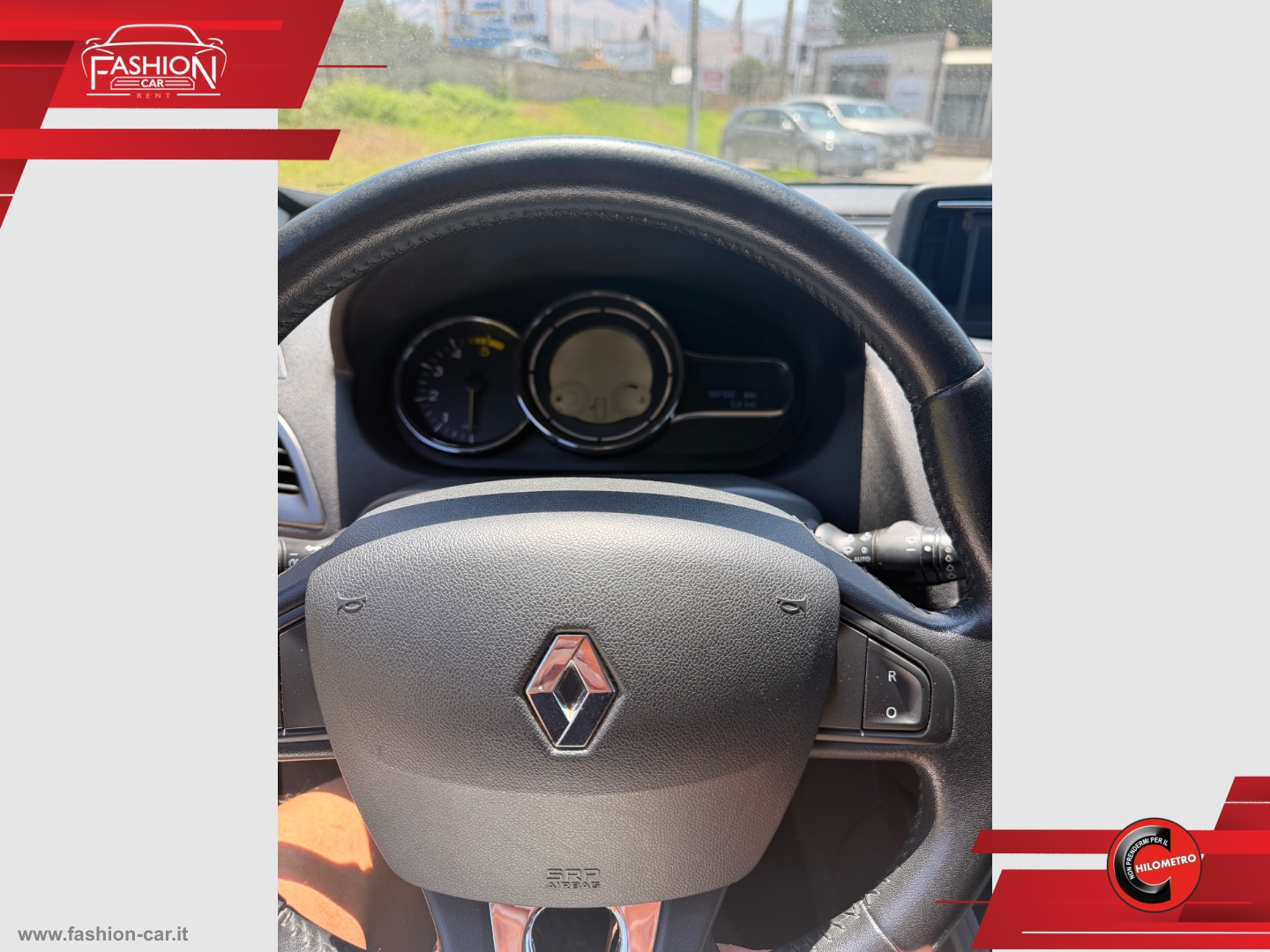 Mégane 1.5 dCi 110 CV SporTour Limited - immagine 15