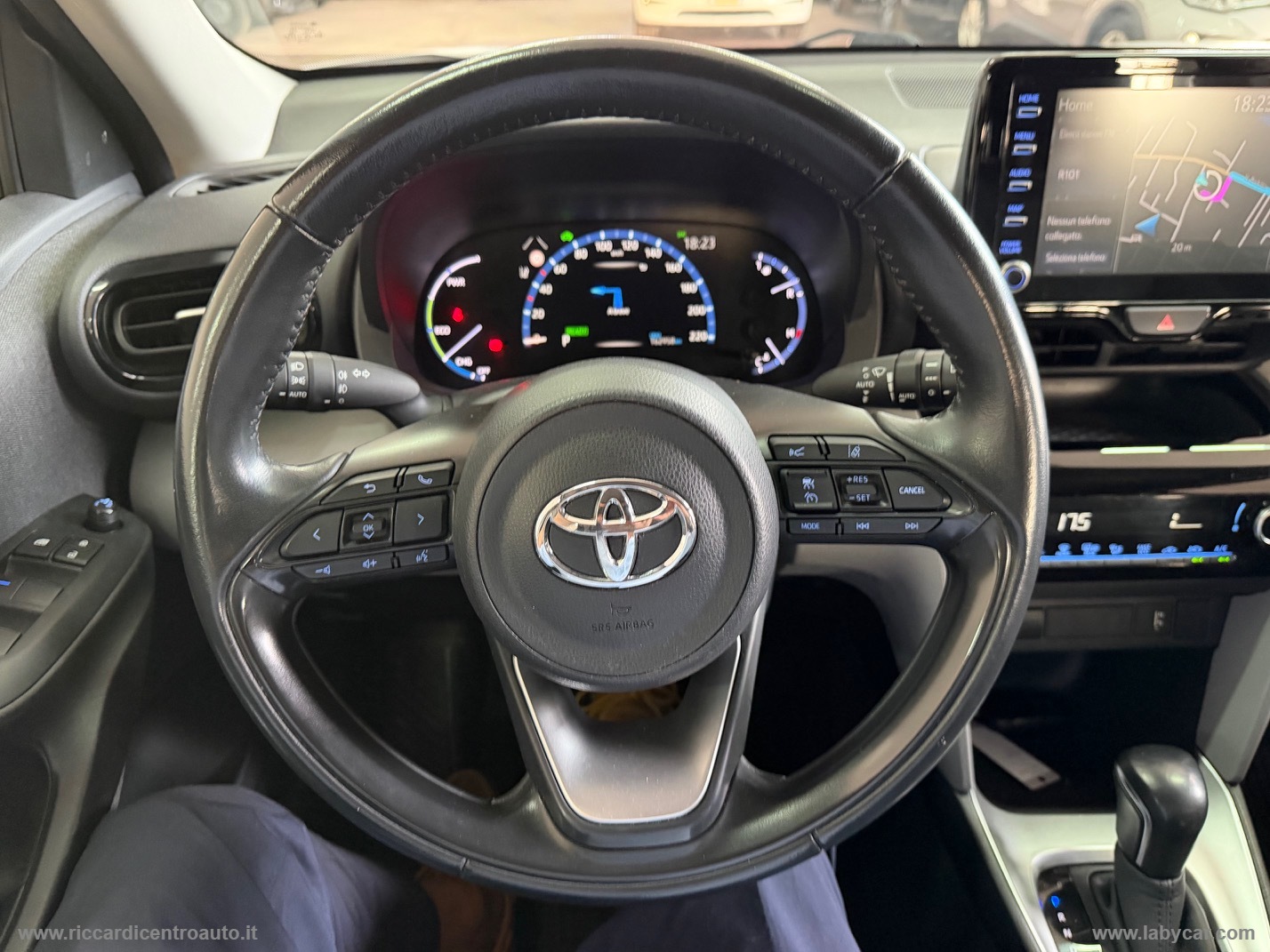 Yaris Cross 1.5 Hybrid 5p. E-CVT Busin. - immagine 15