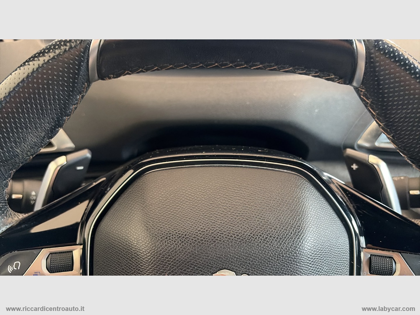 3008 Hybrid 225 e-EAT8 GT Pack - immagine 15
