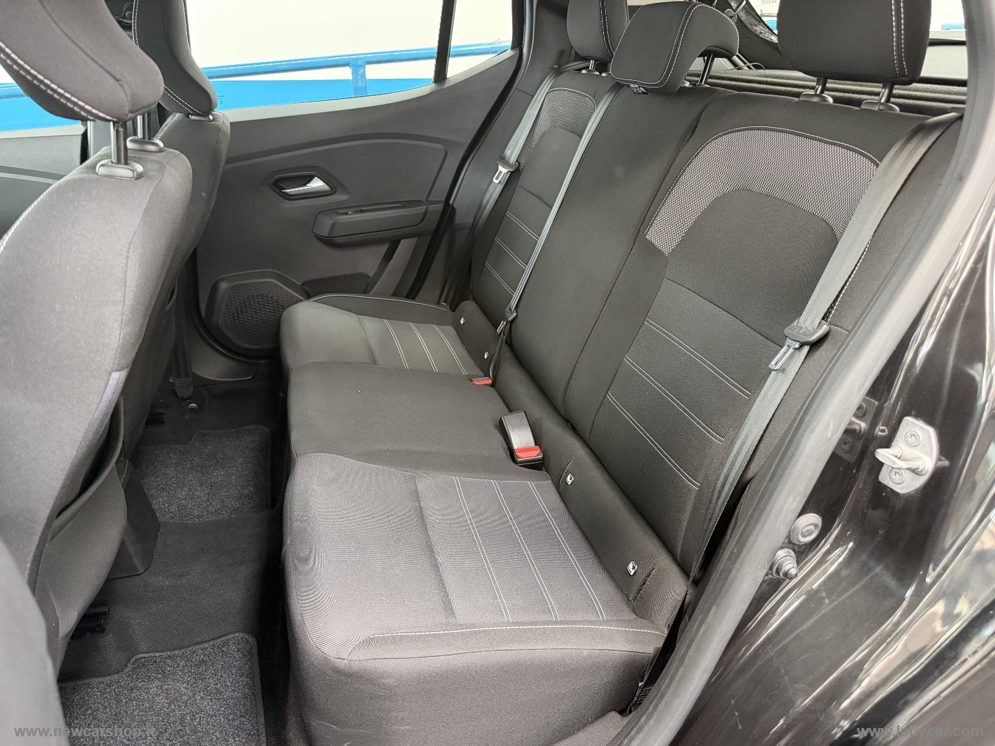 Sandero Streetway 1.0 SCe 65 CV Comfort NEOPATENTATI - immagine 15