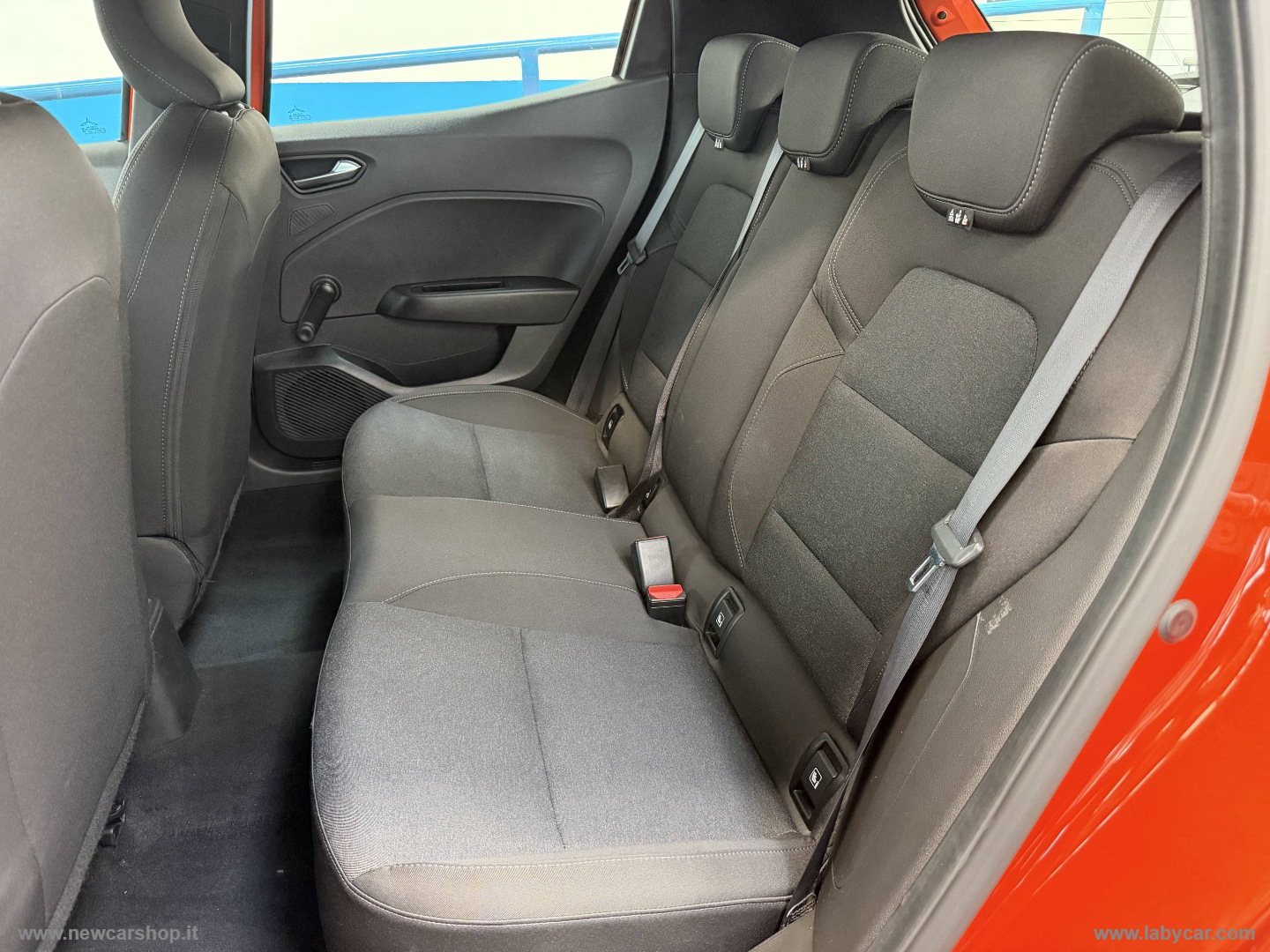 Clio SCe 65 CV 5p. Equilibre NEOPATENTATI - immagine 15