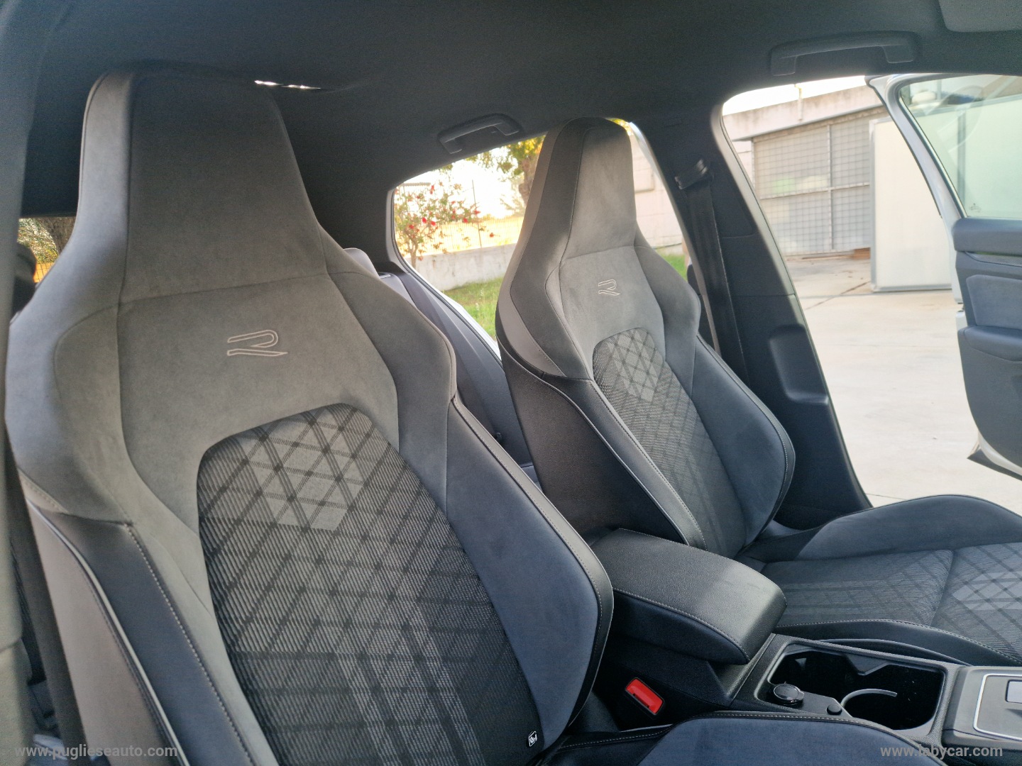 Golf 2.0 TDI 150 CV DSG R-Line - immagine 15