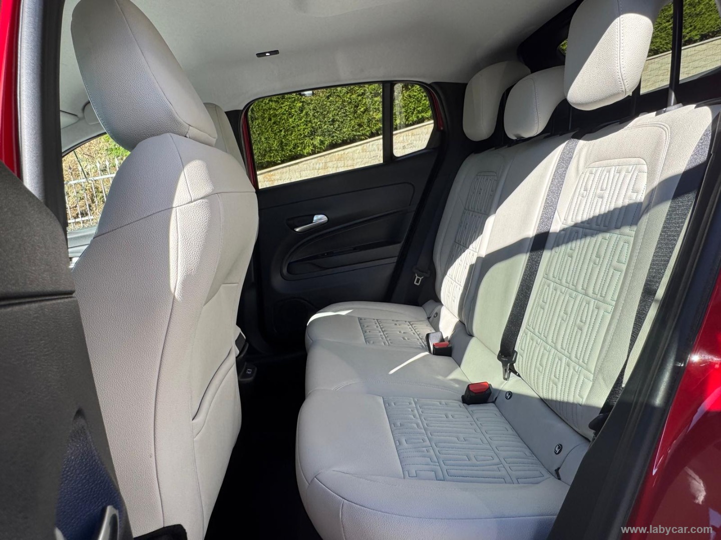 Fiat 600 Hybrid MHEV La Prima - Immagine 15