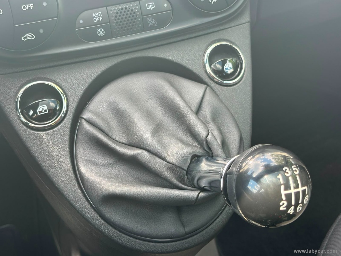 Fiat 500 1.0 Hybrid Dolcevita - Immagine 15