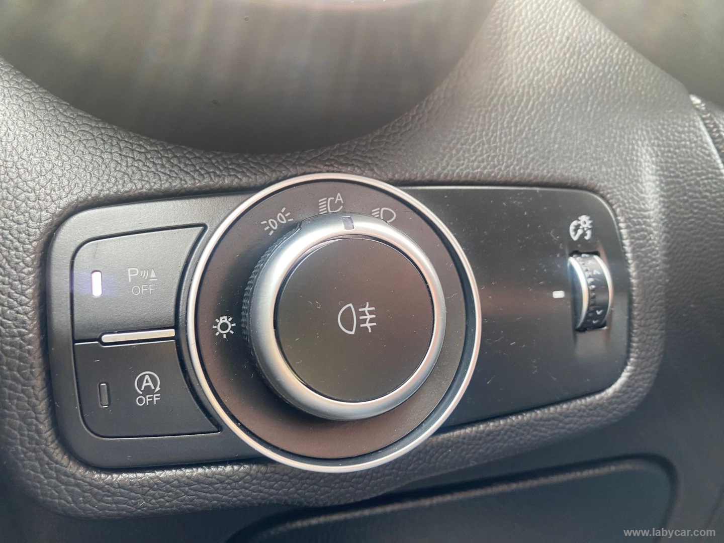 Stelvio 2.2 T.diesel 160CV AT8 RWD Sp-T. - immagine 15