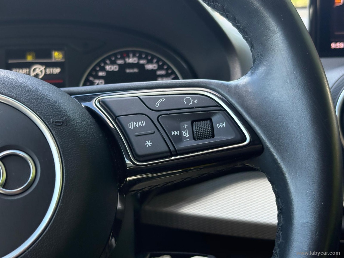 Q2 30 TDI S tronic Admired - immagine 15
