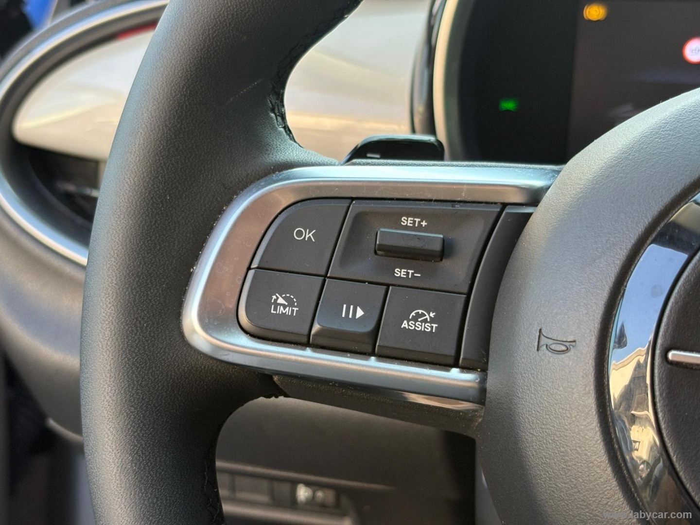Fiat 600 Hybrid 145 CV DCT MHEV Icon - Immagine 15