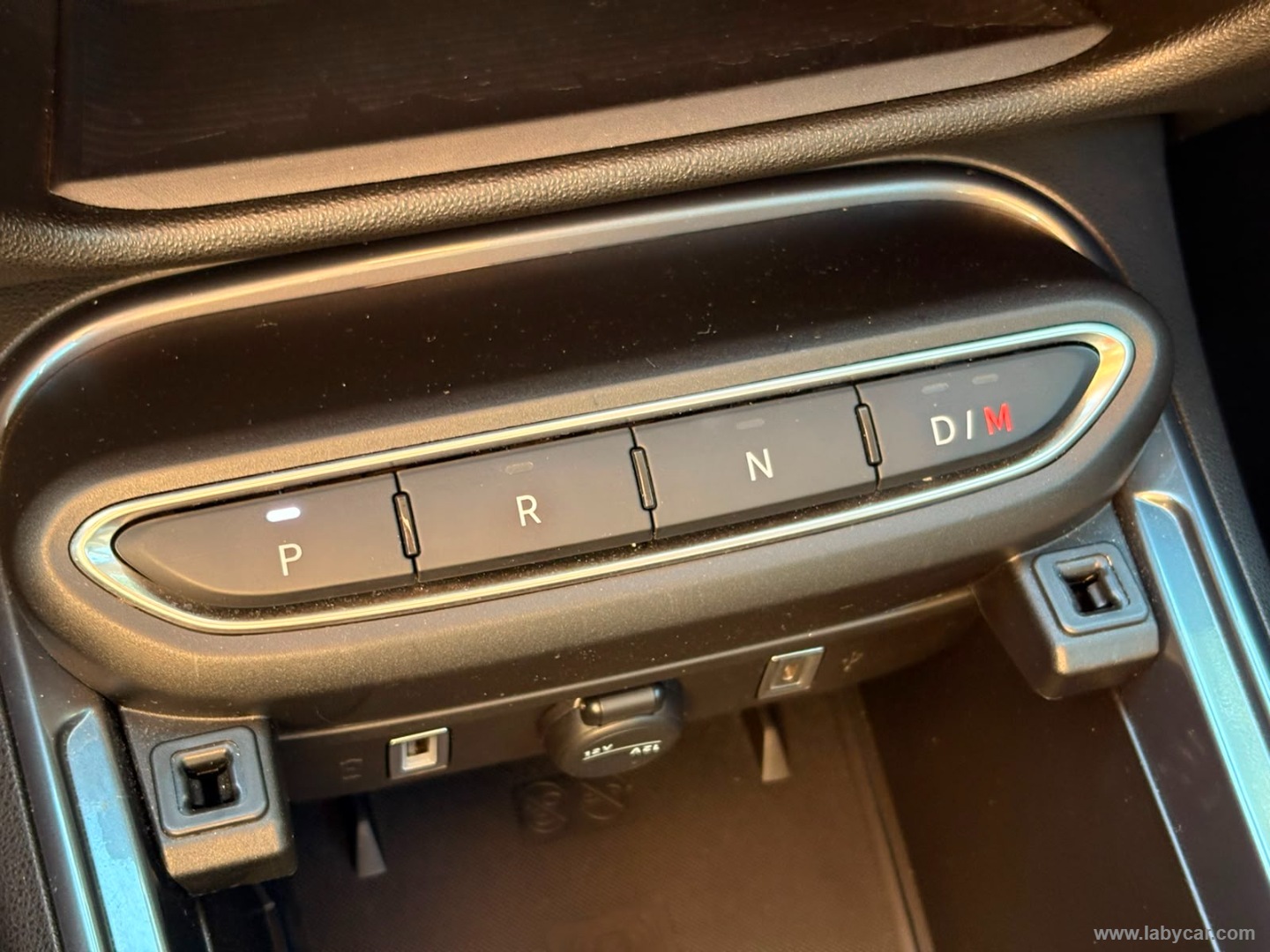 Fiat 600 Hybrid 145 CV DCT MHEV Icon - Immagine 15