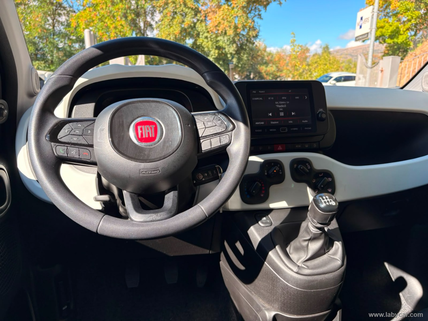 Fiat Panda 1.0 FireFly S&S Hybrid Pandina - Immagine 15
