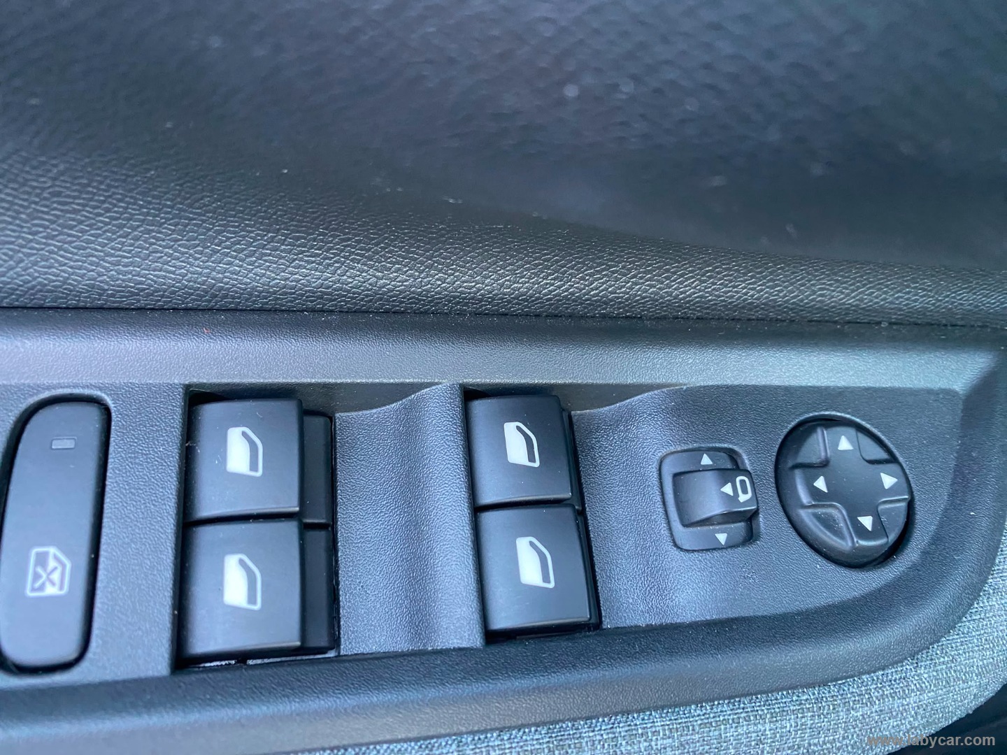 Citroën C3 Aircross PureTech Turbo 100 Plus - Immagine 15