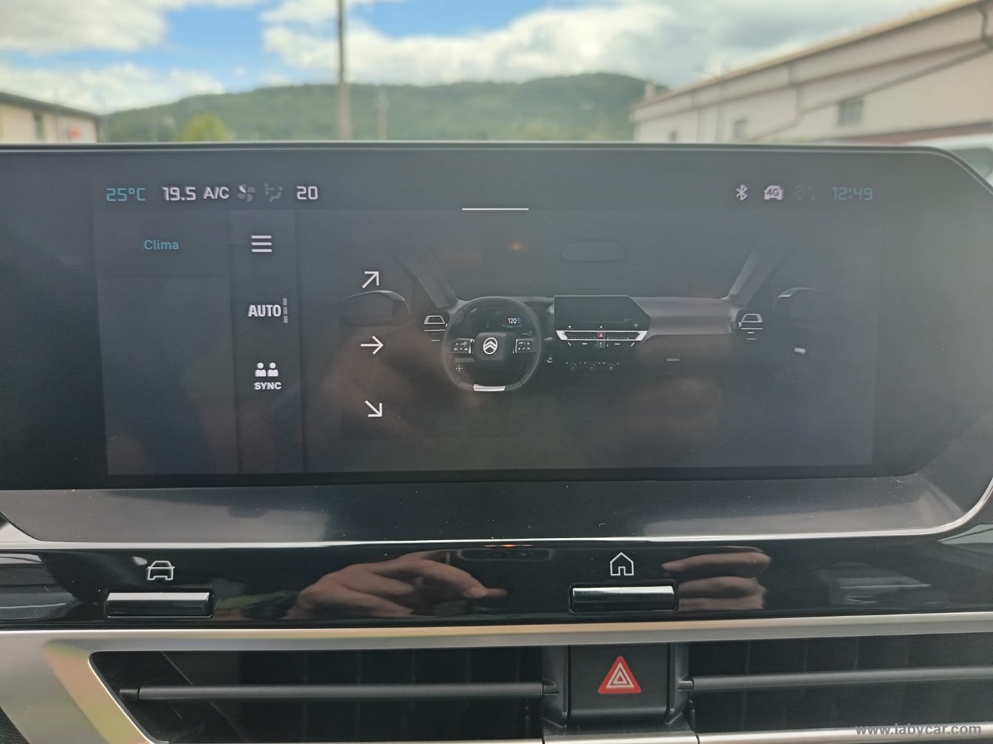 Citroën C4 Hybrid 145 e-DCS6 Plus - Immagine 15