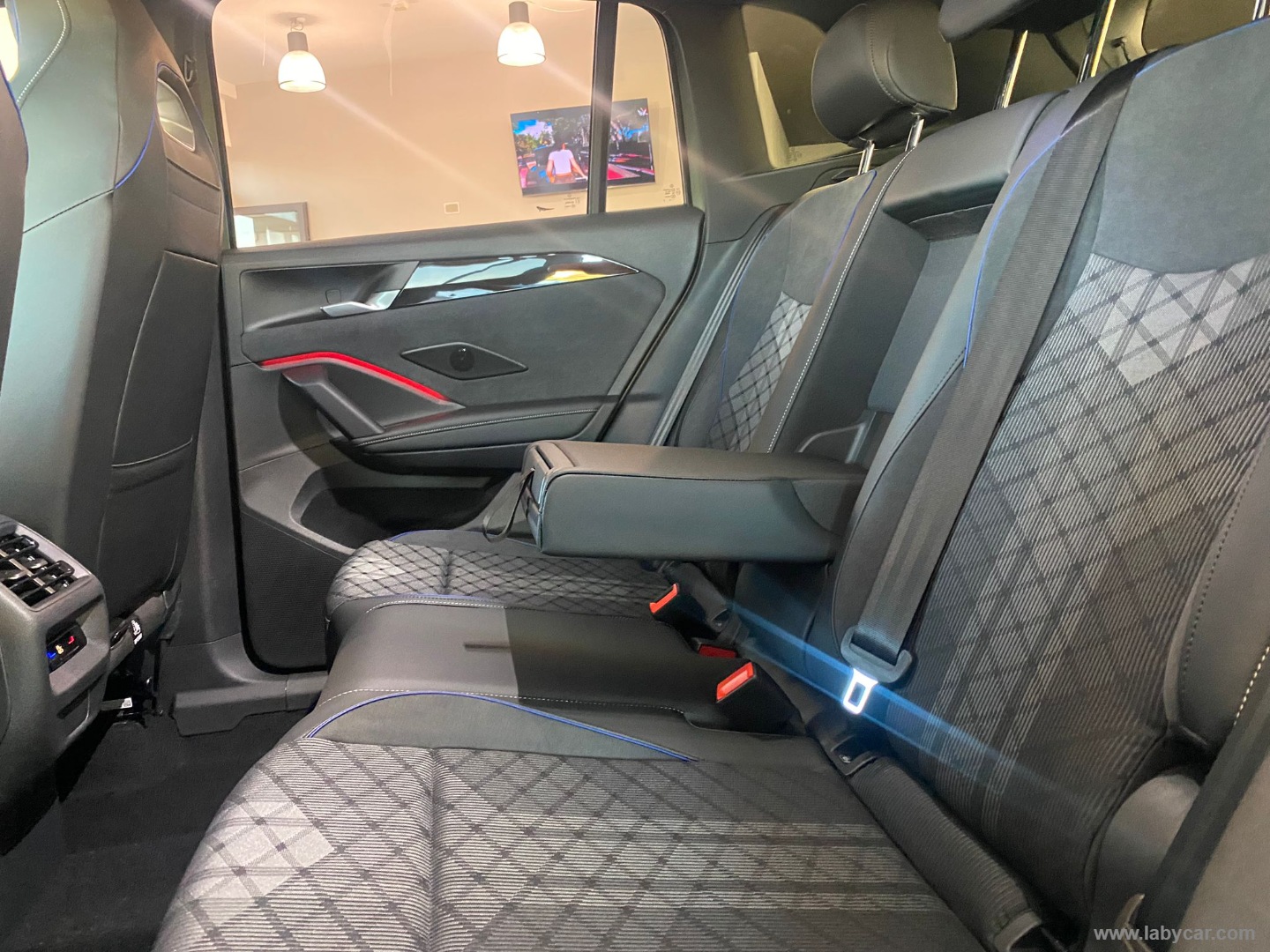 Volkswagen Tiguan 2.0 TDI 193CV DSG 4MOT.R-Line Pl. - Immagine 15