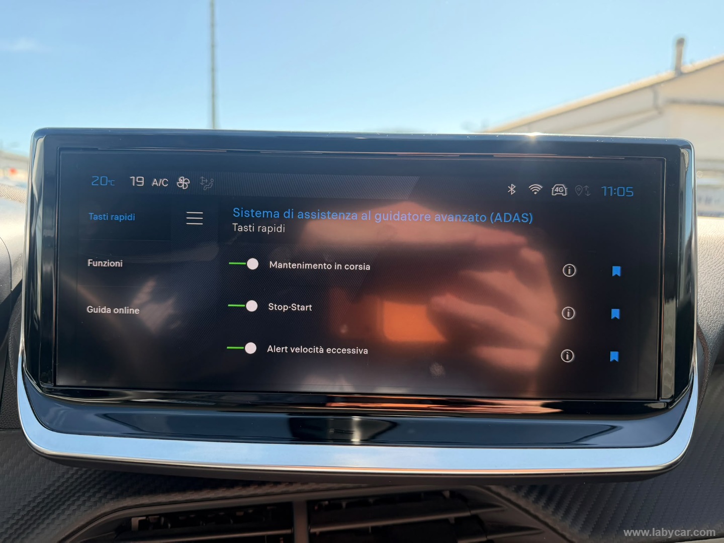 Peugeot 208 Hybrid 110 e-DCS6 Allure - Immagine 15
