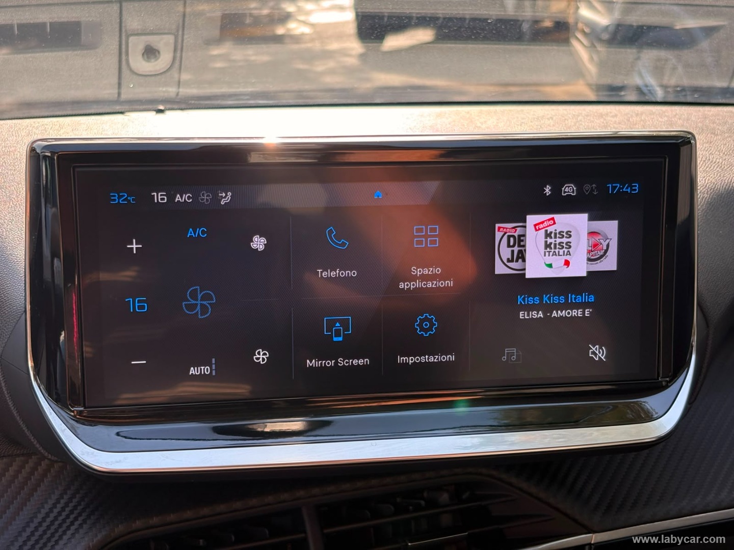 Peugeot 208 Hybrid 110 e-DCS6 Allure - Immagine 15