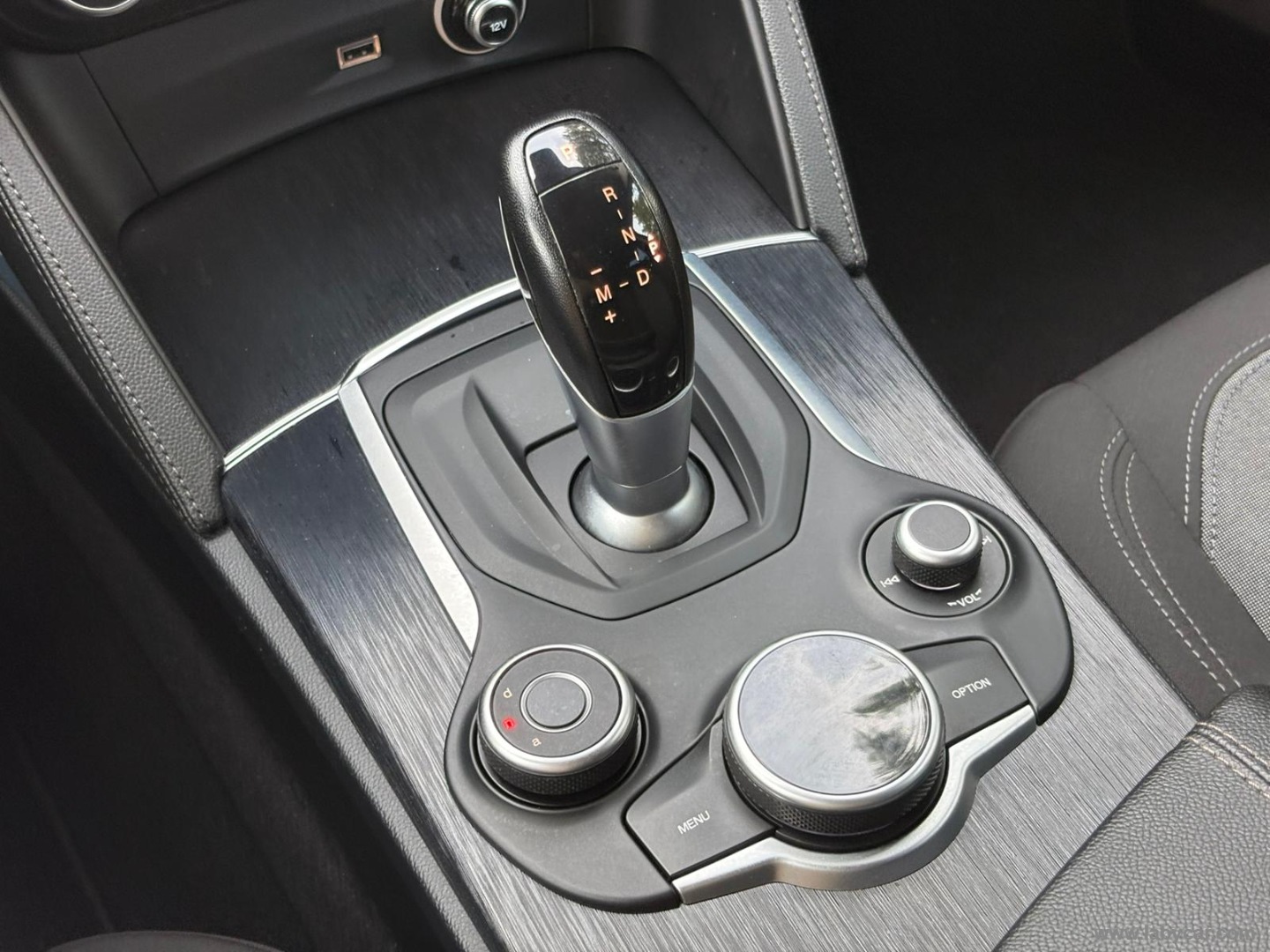 Alfa Romeo Stelvio 2.2 T.diesel 160CV AT8 RWD Sp-T. - Immagine 15