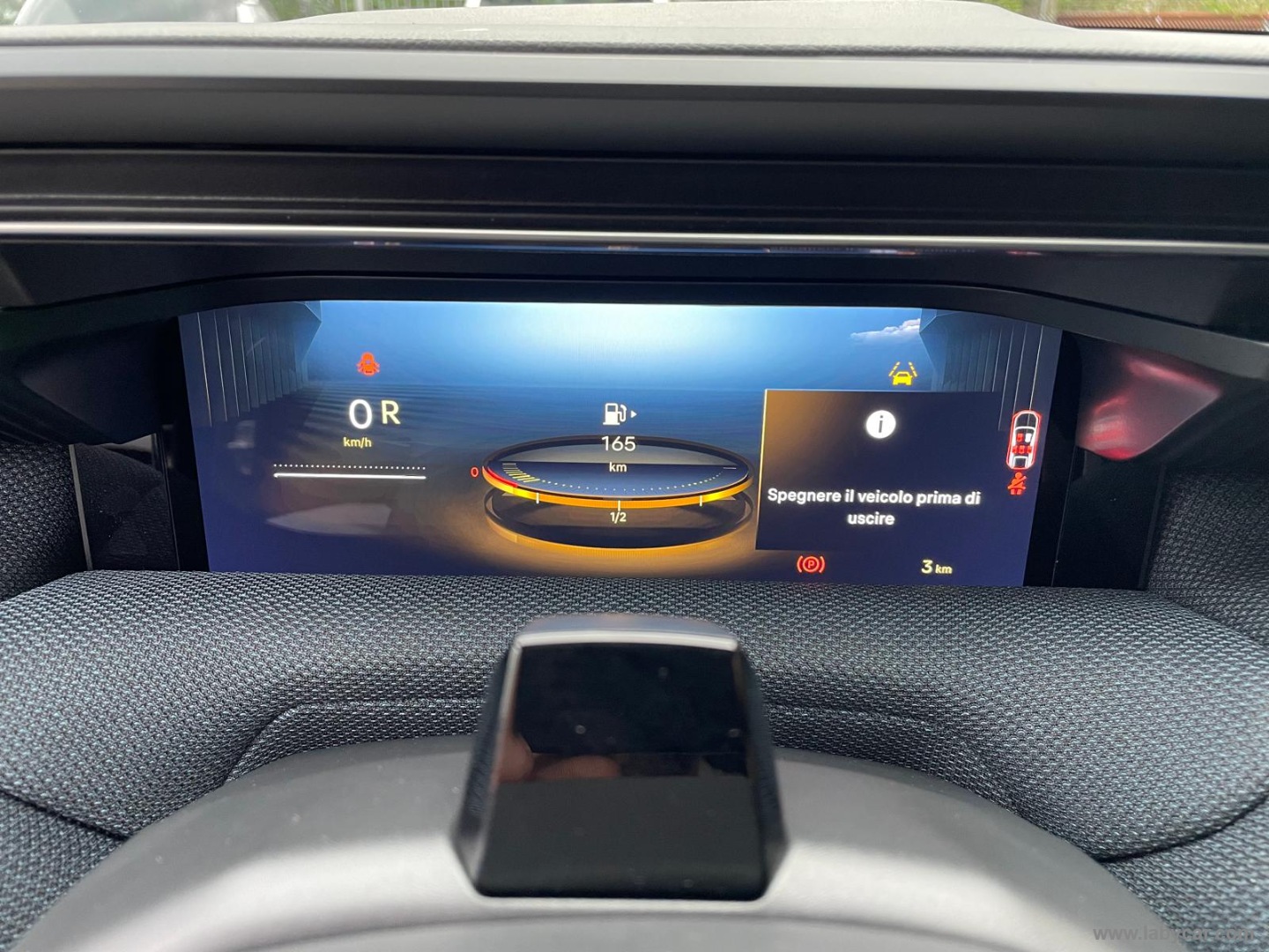 Citroën C5 Aircross Hybrid 145 e-DCS6 Max - Immagine 15