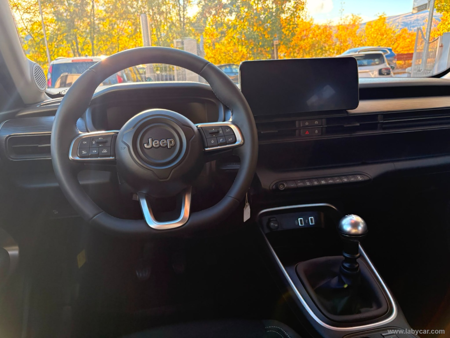 Jeep Avenger 1.2 Turbo Altitude - Immagine 15