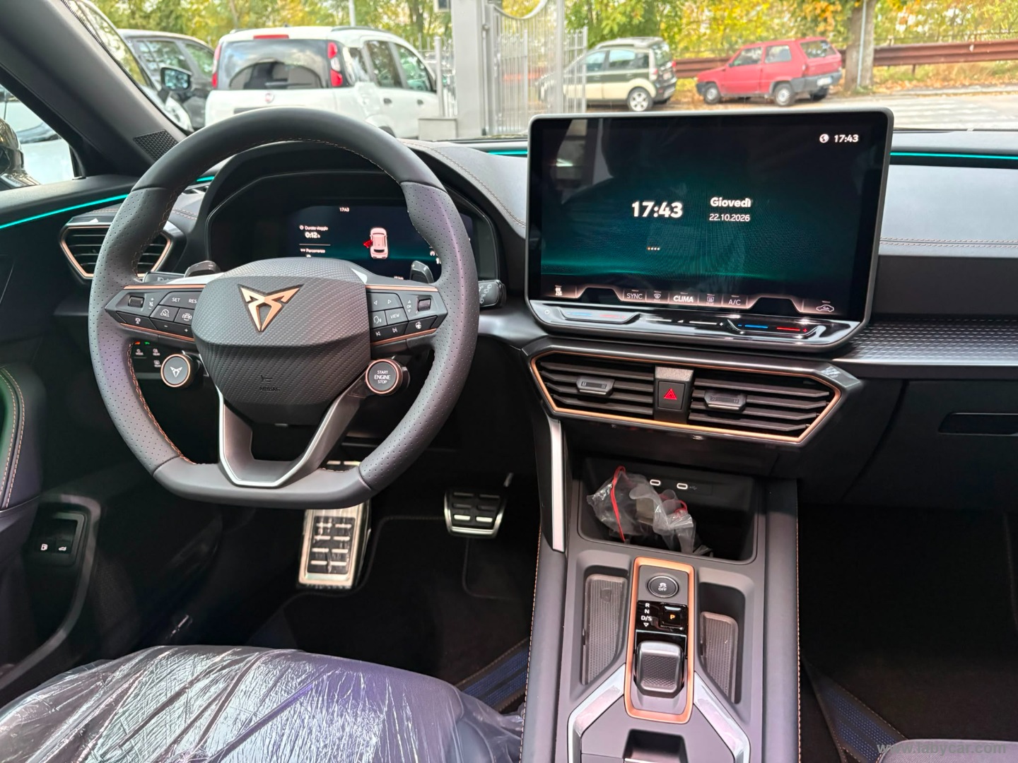 CUPRA Formentor 1.5 e-Hybrid DSG - Immagine 15