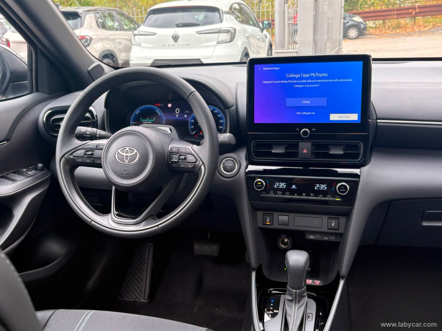 Toyota Yaris Cross 1.5 Hybrid 5p. E-CVT Lounge - Immagine 15