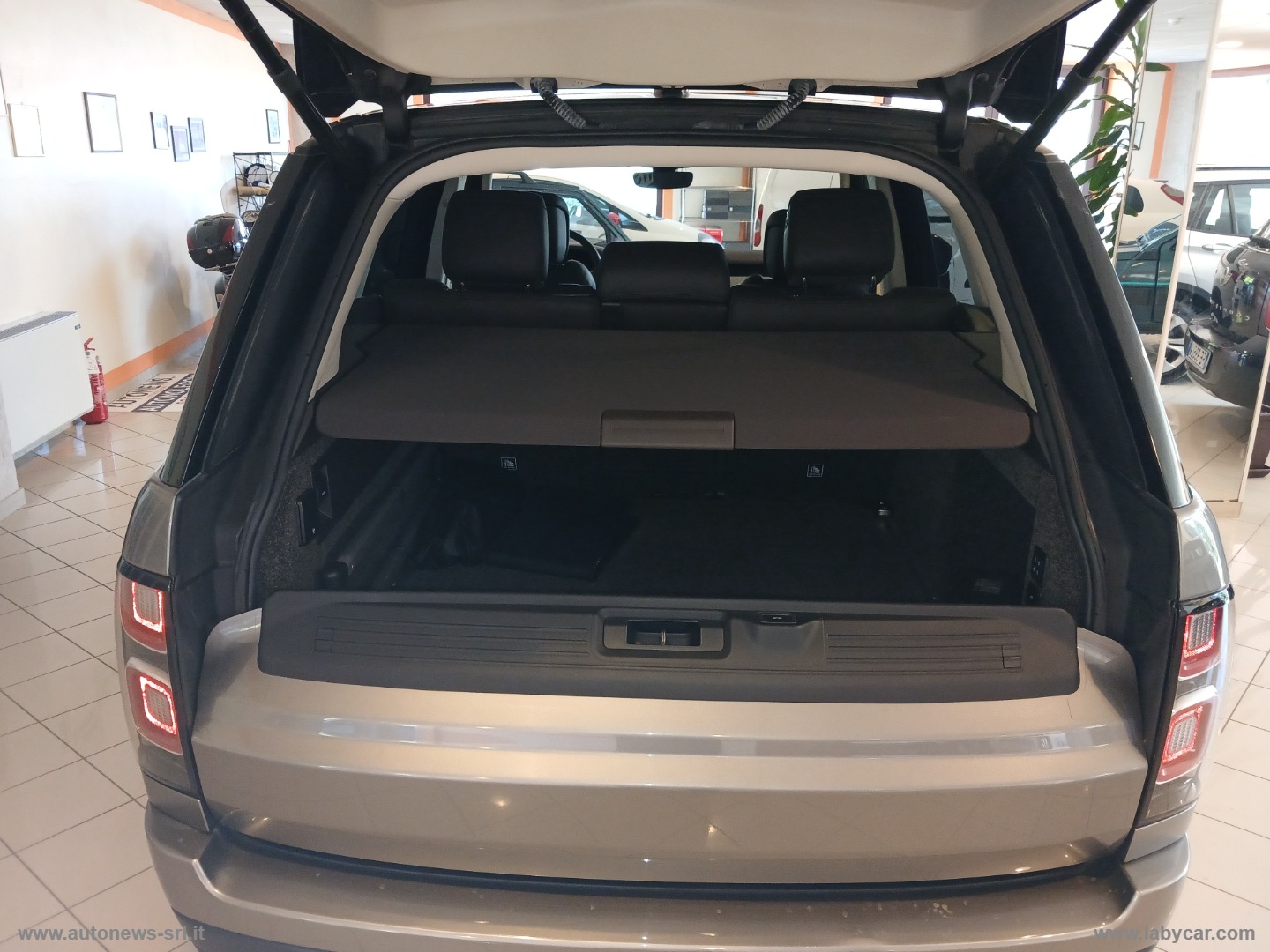 Range Rover 4.4 SDV8 FULL OPTIONAL FULL OPTIONAL TAGLIANDO APPENA ESEGUITO - immagine 15