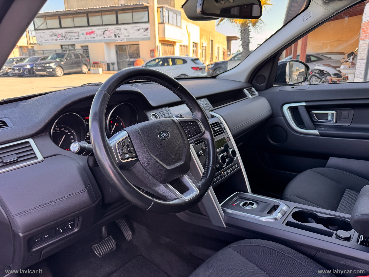 Discovery Sport 2.0 TD4 150 Bus.Pr. SE - immagine 15