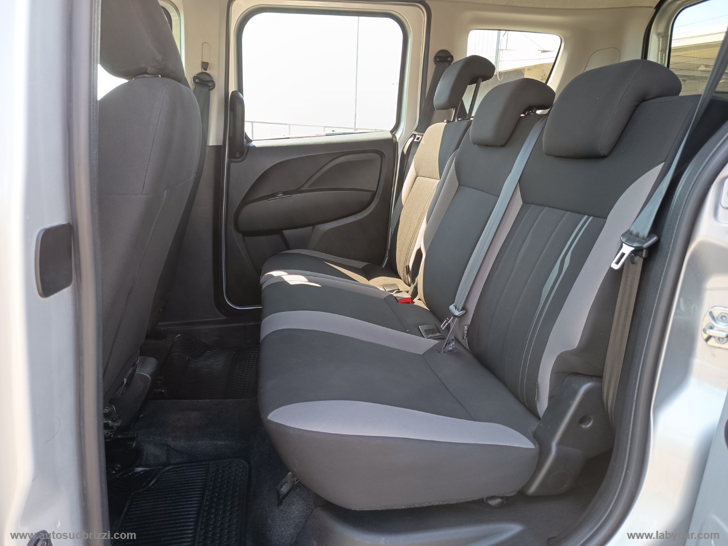 Doblò 1.6 MJT 105CV PC Combi N1 Lounge AUTOCARRO 5 POSTI - immagine 15