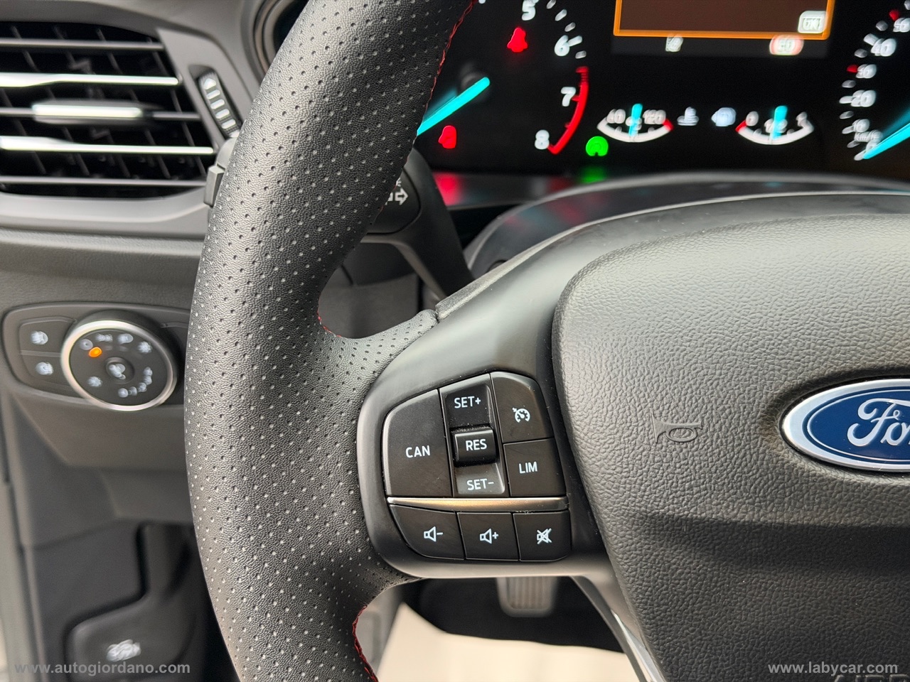 Focus 1.0 EcoBoost Hybr.125 5p.ST LINE SYNC 4 NAVIGATION TOUCH 13.2 - immagine 15