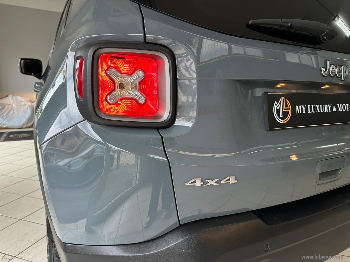 Renegade 2.0 Mjt 140CV 4WD AUTOM Limited - immagine 15