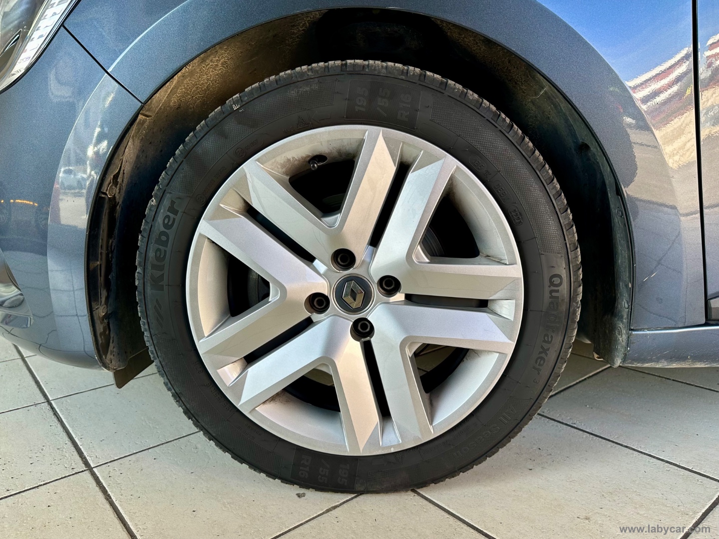 Clio Blue dCi 8V 100 CV 5p. Business UNIPRO - immagine 15