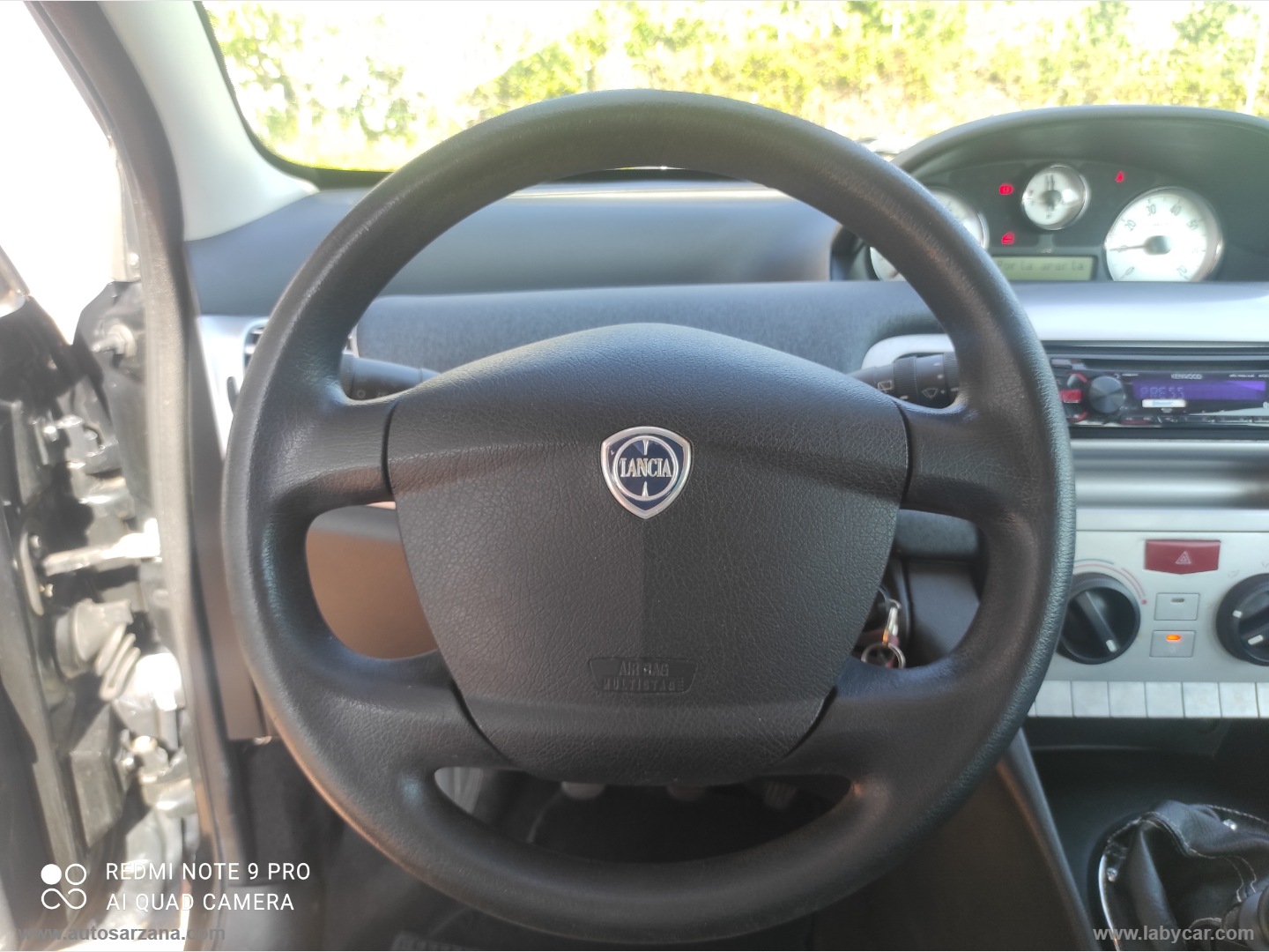 Ypsilon 1.2 69 CV Diva - immagine 15