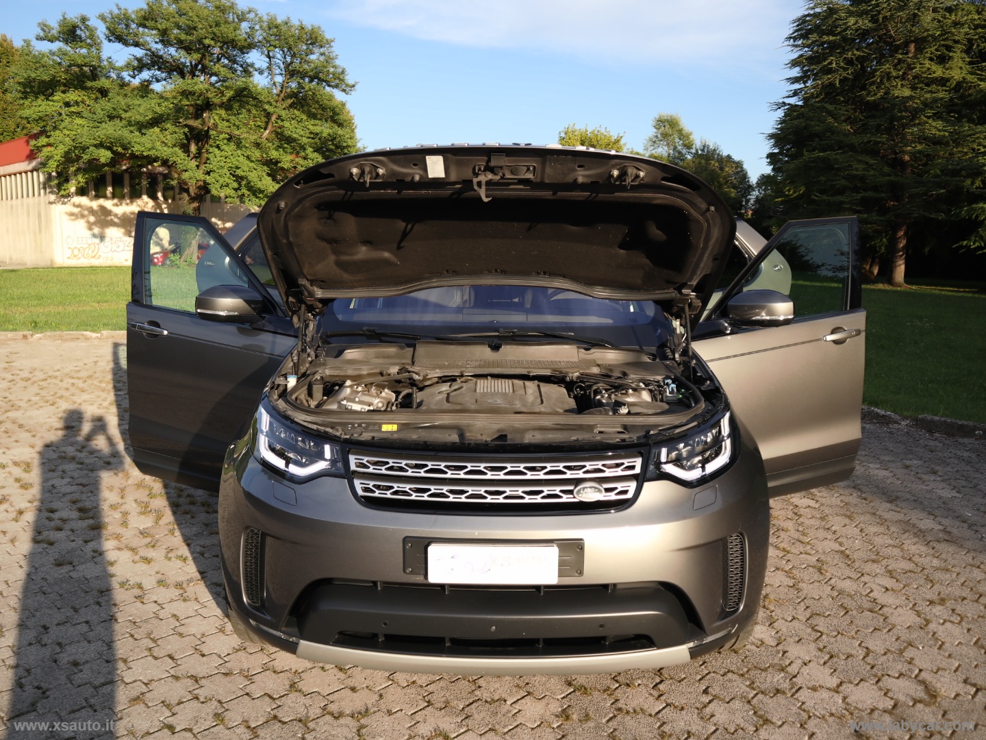Discovery 3.0 TD6 249 CV HSE Luxury 7 POSTI - immagine 15