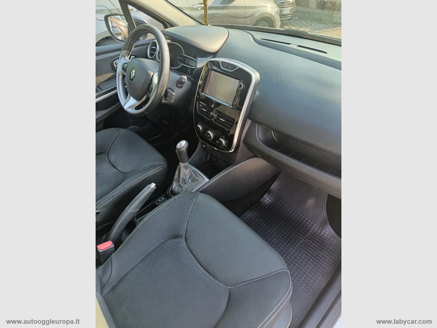 Clio Sporter 0.9 TCe 12V 90 Costume Nat. FINO AL 15/08 P.P. INCLUSO - immagine 15