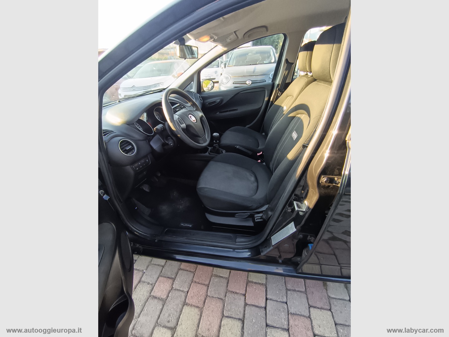 Punto 1.2 8V 5p. LOUNGE POSS. IMPIANTO GPL - immagine 15